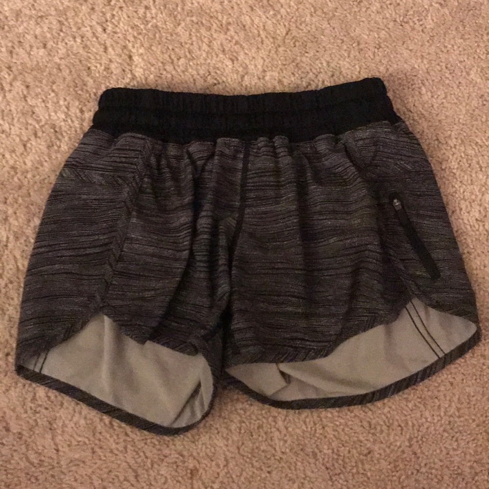 Lululemon tracker shorts